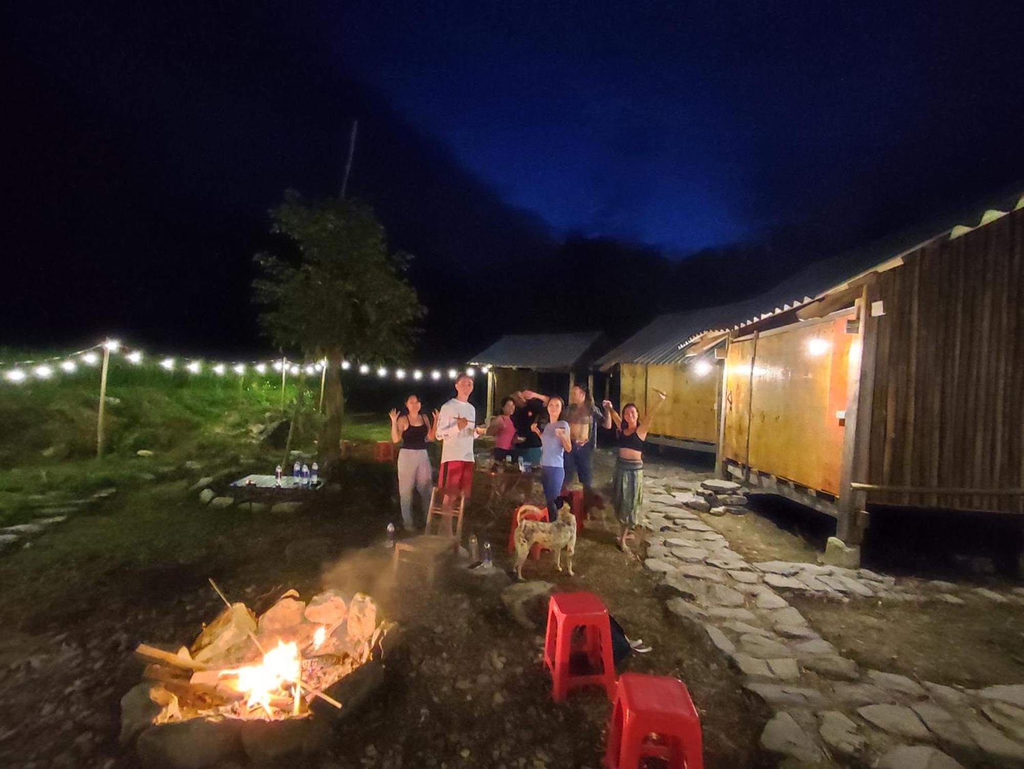 Lung Muoi Homestay Na Giao Zewnętrze zdjęcie